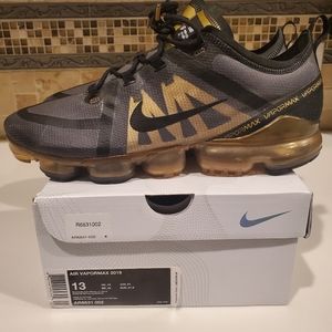 SIZE 13 Nike Air VaporMax 2019 Black Metallic Gold